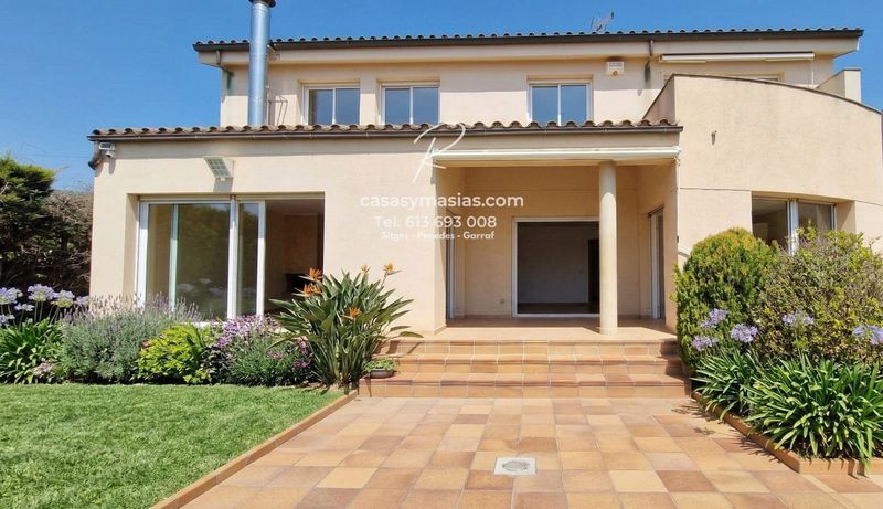 Xalet Independent en venda Pacs Del Penedes, Barcelona. Ref: 1059. casasymasias.com