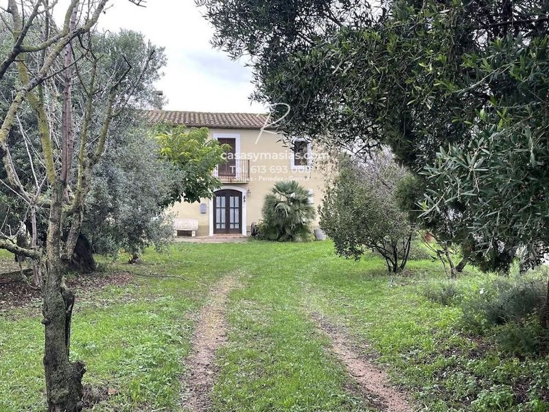 Masia en lloguer Sant Marti Sarroca, Barcelona. Ref: 1064. casasymasias.com