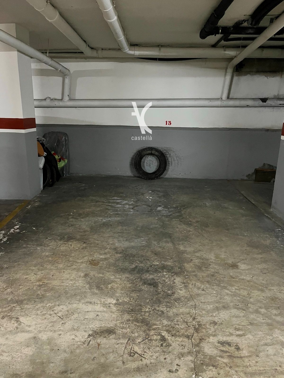 Garaje en alquiler Premiá de Mar, Barcelona. Ref: 1238. Castellà i Socis