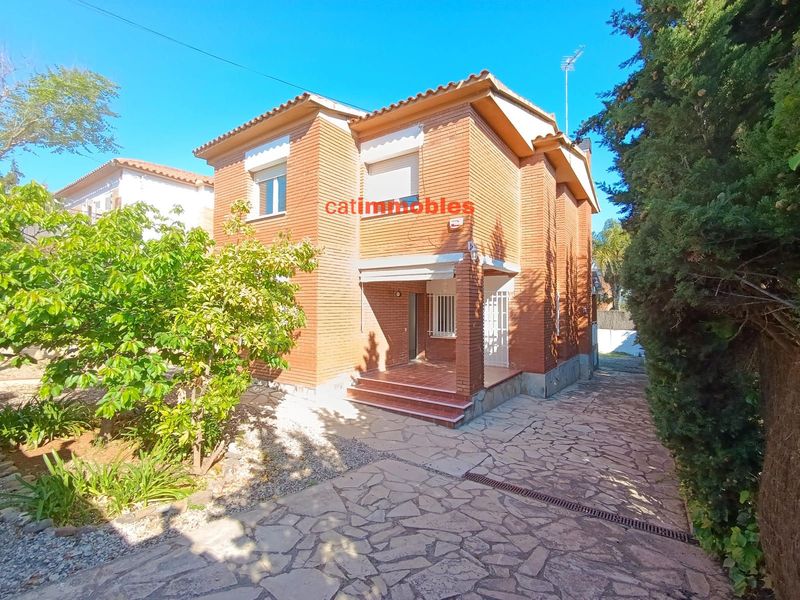 Xalet Independent en lloguer Sant Cugat del Vallès, Barcelona. Ref: 1029. Catimmobles