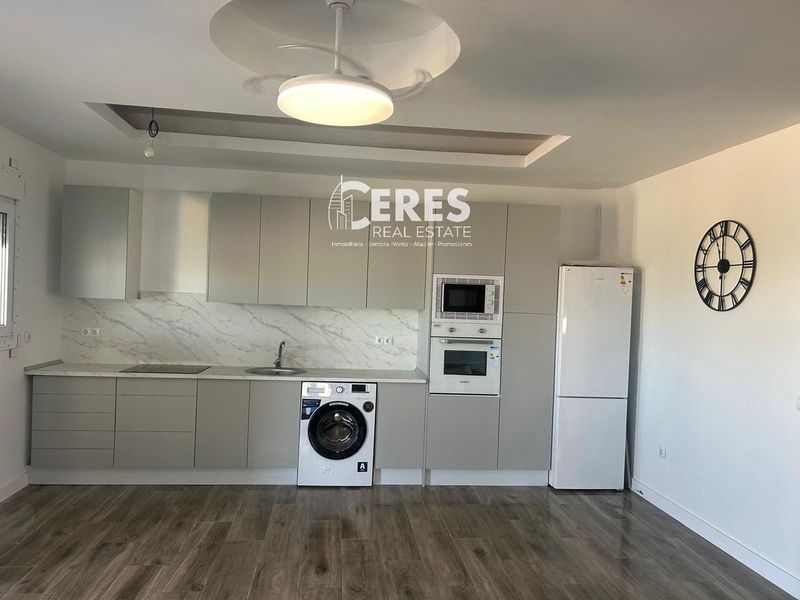 Chalet Independiente en alquiler Cáceres. Ref: 1014. Ceres Real Estate