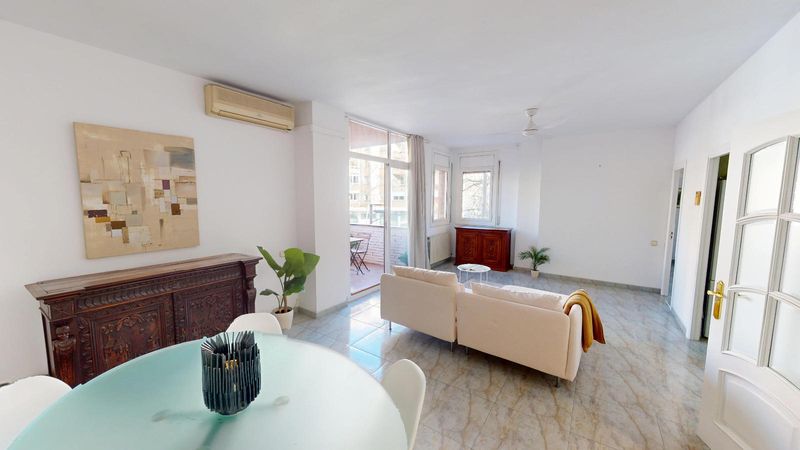 Piso en venta Barcelona. Ref: 1508. Moderna Gestió Immobiliària