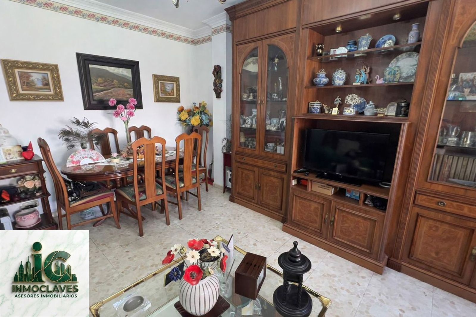Amplia casa en el Barrio San Isidro - Foto 2