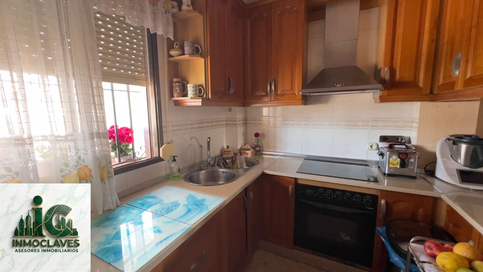 Amplia casa en el Barrio San Isidro - Foto 18