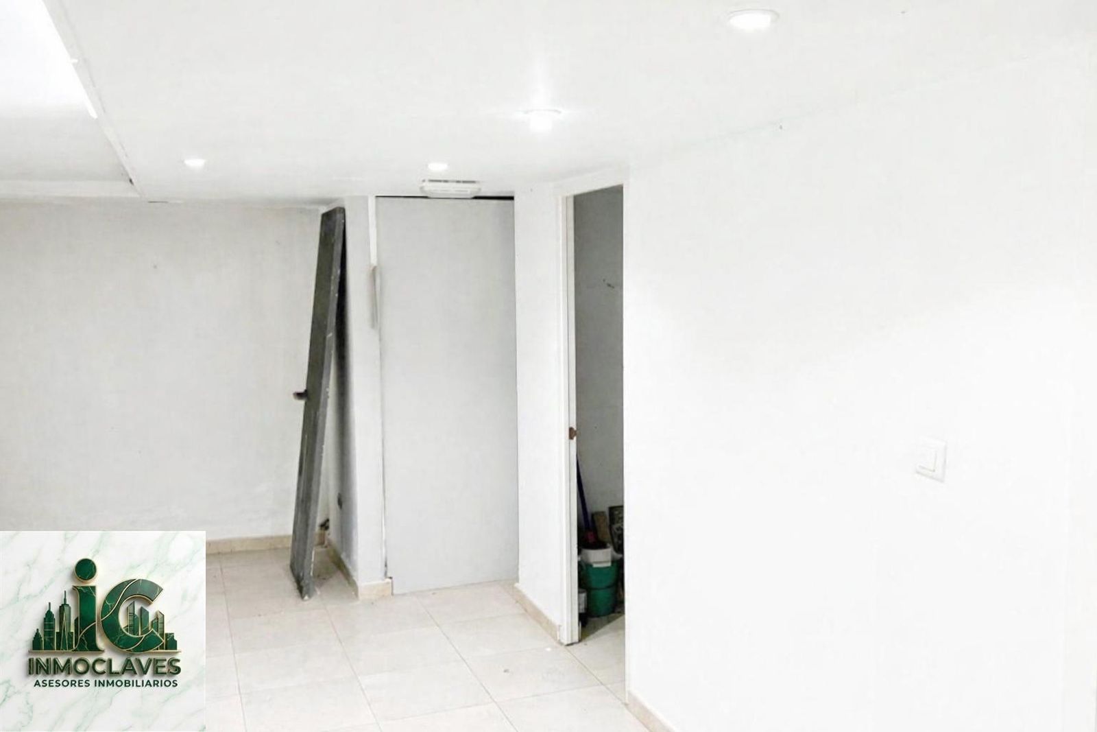 Local comercial en venta en Calle Prim – Centro de Algeciras - Foto 3