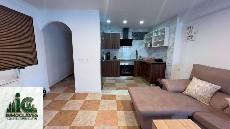 Adosado en venta Algeciras, Cádiz. Ref: 1049. Inmoclaves Asesores Inmobiliarios