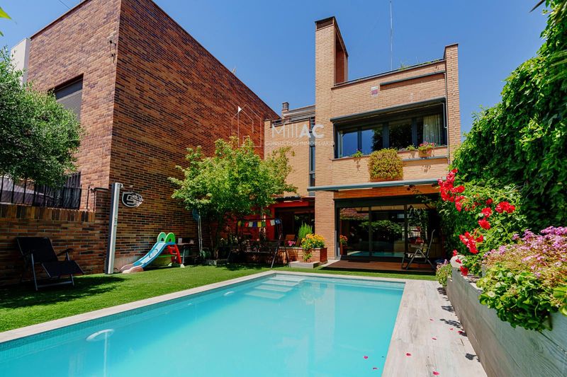 Adosado en venta Madrid. Ref: 1180. MillAC