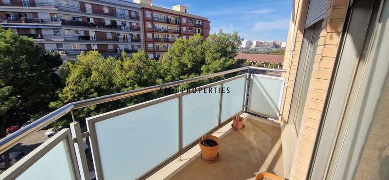 Piso en alquiler Valencia. Ref: 1051. CM PROPERTIES