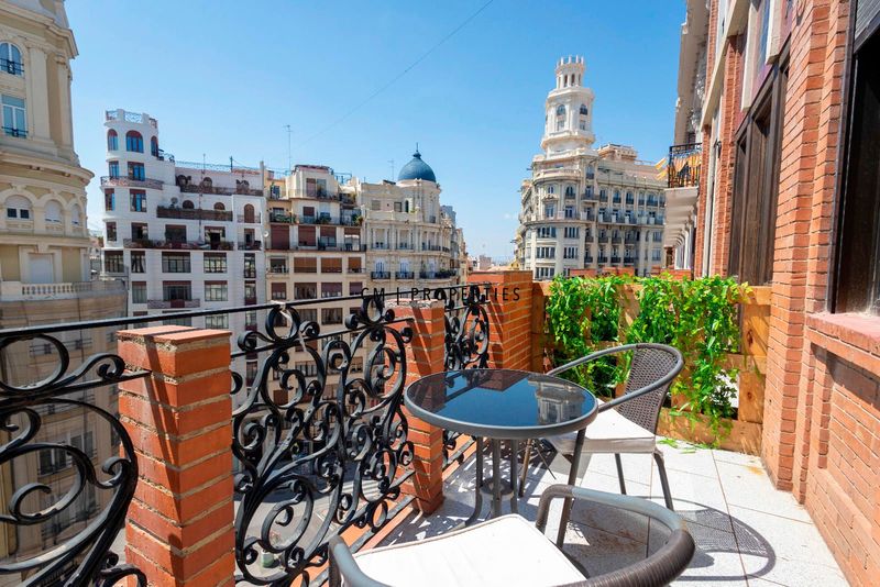 Ático en alquiler Valencia. Ref: 1237. CM PROPERTIES