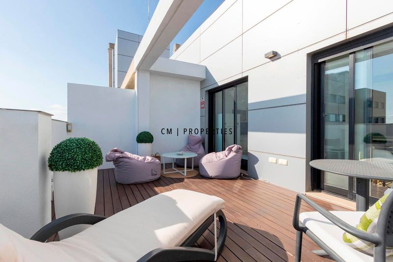 Ático en alquiler Valencia. Ref: 1364. CM PROPERTIES