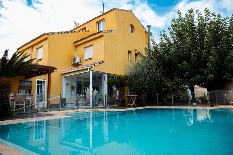 Chalet Independiente en venta La Pobla de Vallbona, Valencia. Ref: 2708. CM PROPERTIES