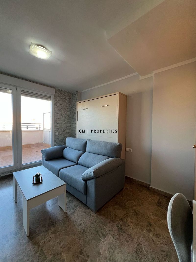 Ático en alquiler Valencia. Ref: 2763. CM PROPERTIES