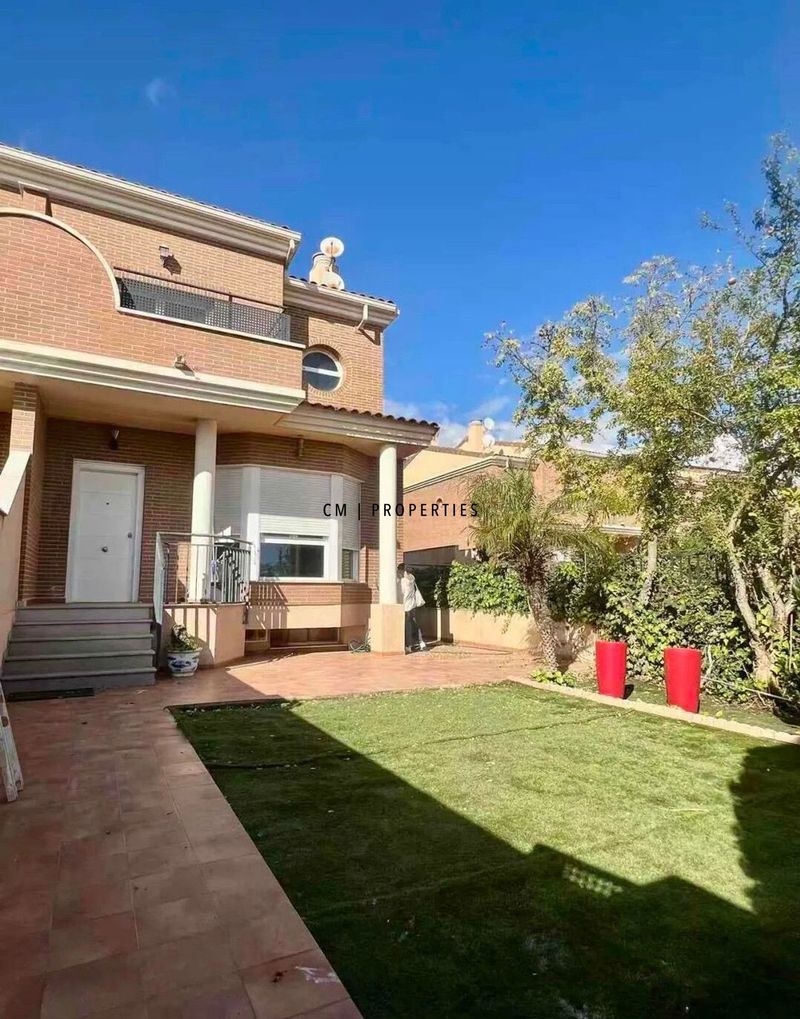 Adosado en alquiler Paterna, Valencia. Ref: 2917. CM PROPERTIES