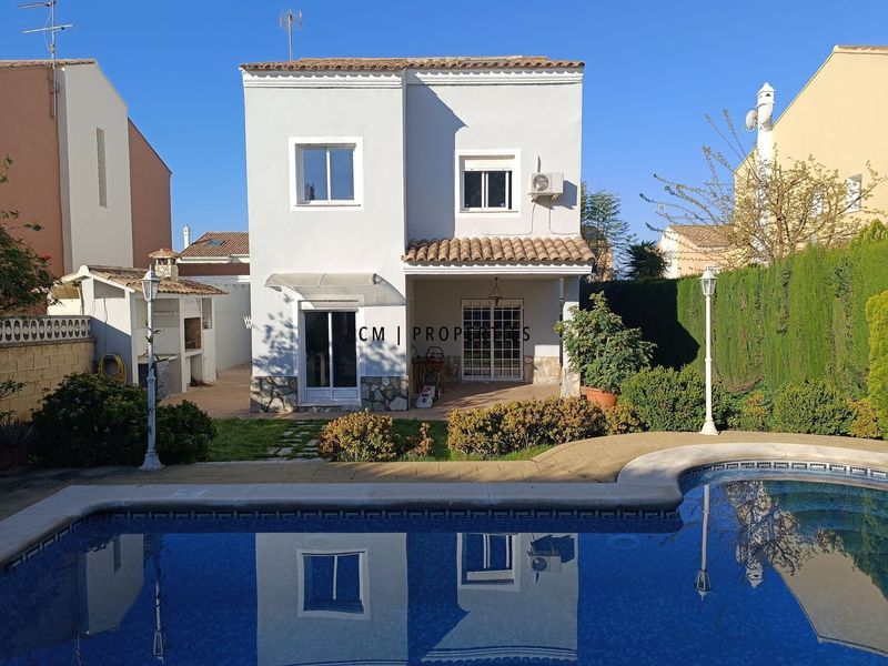 Casa en alquiler La Pobla de Vallbona, Valencia. Ref: 3377. CM PROPERTIES