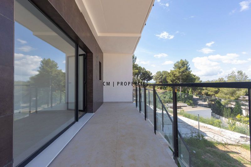 Chalet Independiente en venta Chiva, Valencia. Ref: 3387. CM PROPERTIES