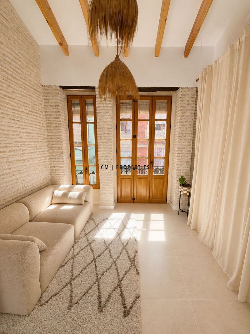 Ático en alquiler Valencia. Ref: 3462. CM PROPERTIES