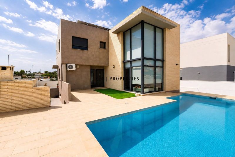 Casa en venta La Pobla de Vallbona, Valencia. Ref: 3663. CM PROPERTIES
