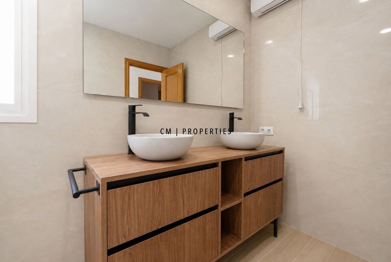 Casa independiente en venta con piscina y jardín en Moncada - Foto 38