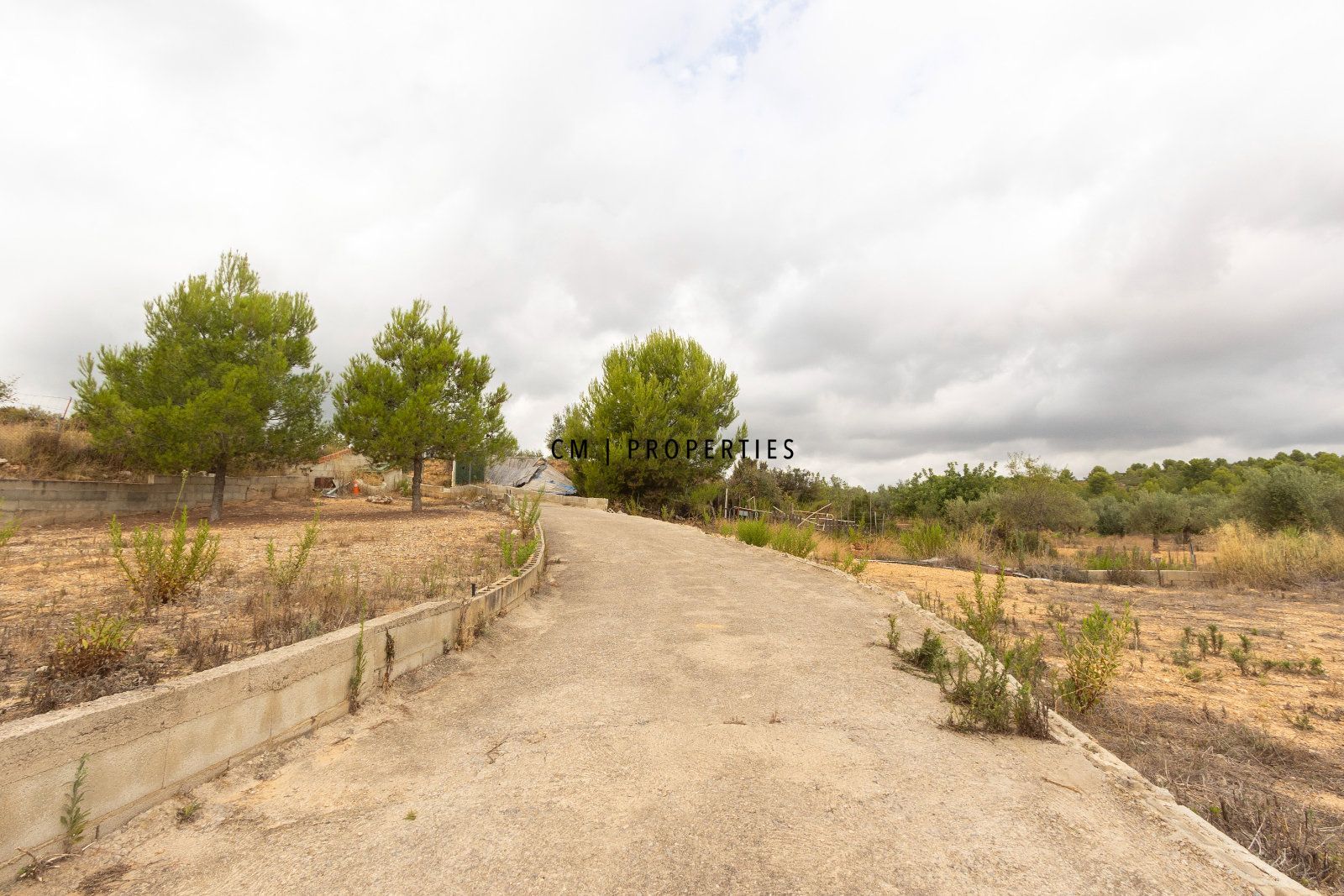 CHALET INDEPENDIENTE EN VENTA EN CHIVA CON 4.810 M² DE TERRENO RÚSTICO - Foto 7