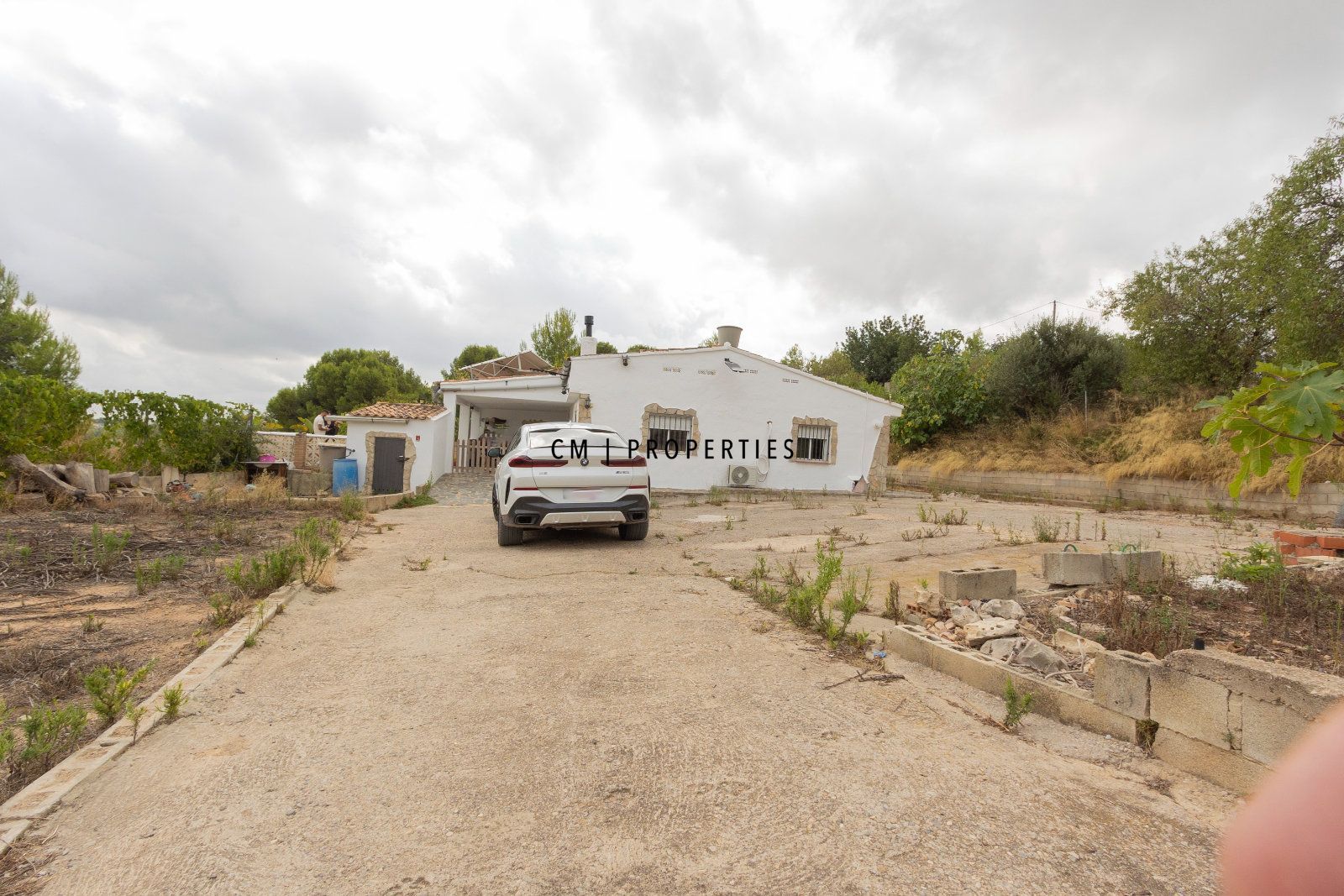 CHALET INDEPENDIENTE EN VENTA EN CHIVA CON 4.810 M² DE TERRENO RÚSTICO - Foto 8