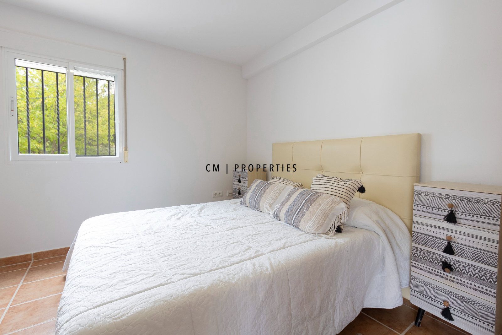 CHALET INDEPENDIENTE EN VENTA EN CHIVA CON 4.810 M² DE TERRENO RÚSTICO - Foto 37