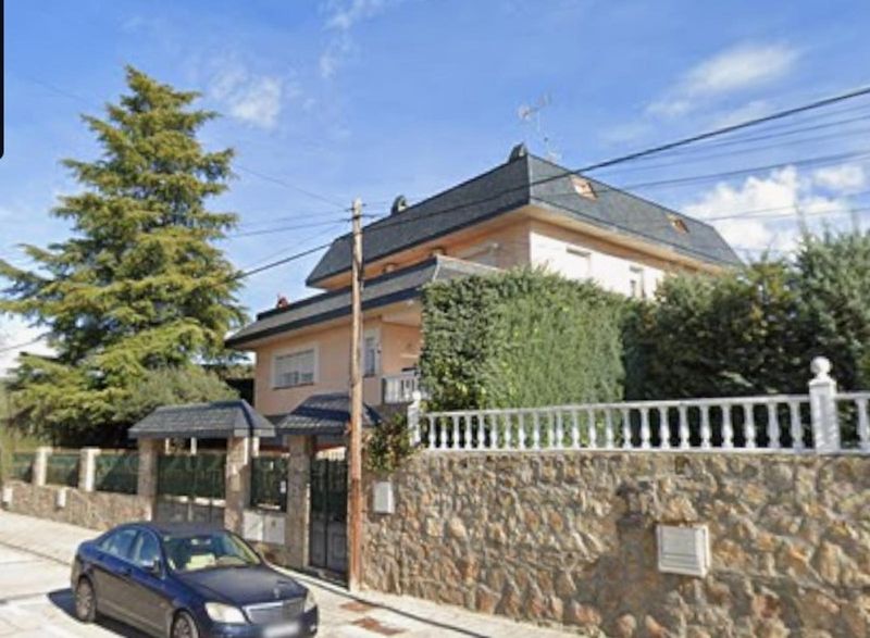 Chalet Independiente en venta Móstoles, Madrid. Ref: 10053. CMS Inmobiliaria
