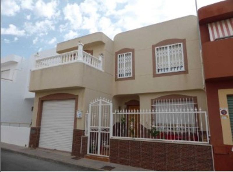 Adosado en venta El Ejido, Almería. Ref: 10157. CMS Inmobiliaria