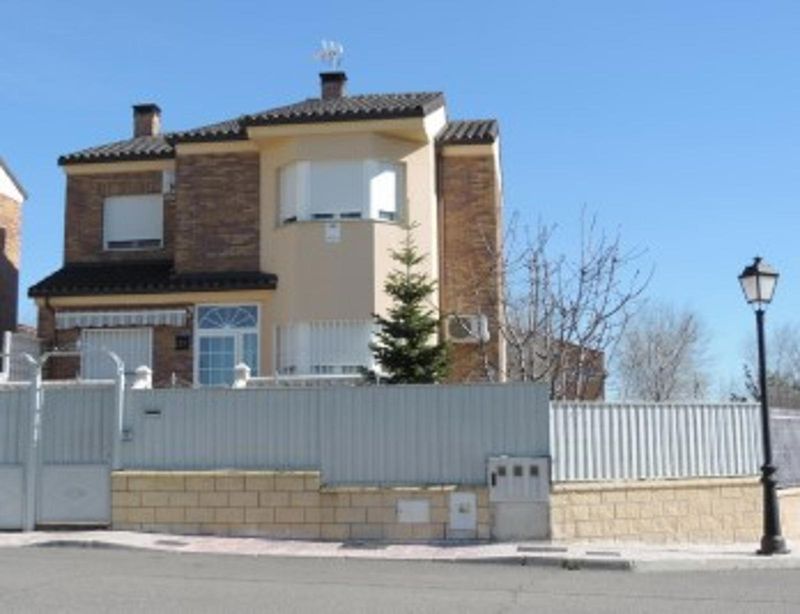 Adosado en venta Ugena, Toledo. Ref: 10201. CMS Inmobiliaria