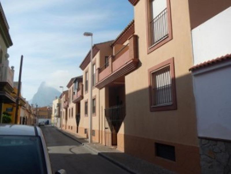 Adosado en venta La Línea de la Concepción, Cádiz. Ref: 9493. CMS Inmobiliaria