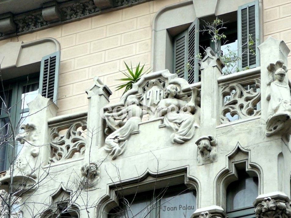 detalle balcón fachada pral