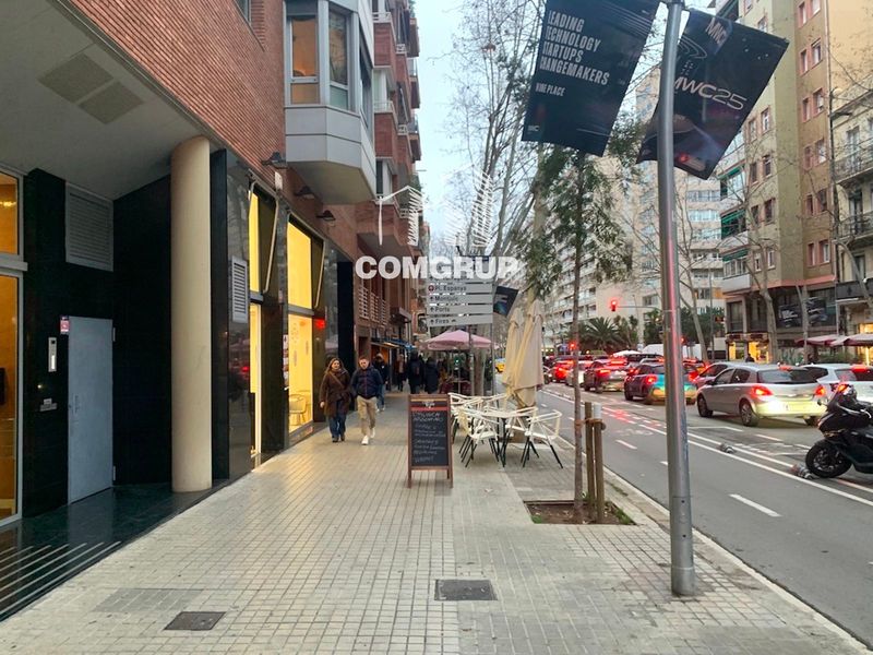 Local Comercial en traspaso Barcelona. Ref: 1061. Comgrup