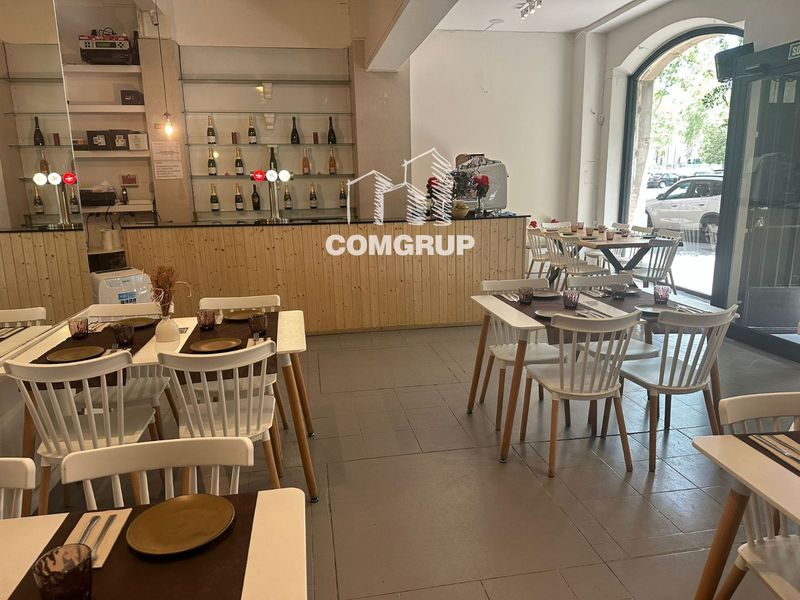 Local Comercial en traspaso Barcelona. Ref: 1110. Comgrup