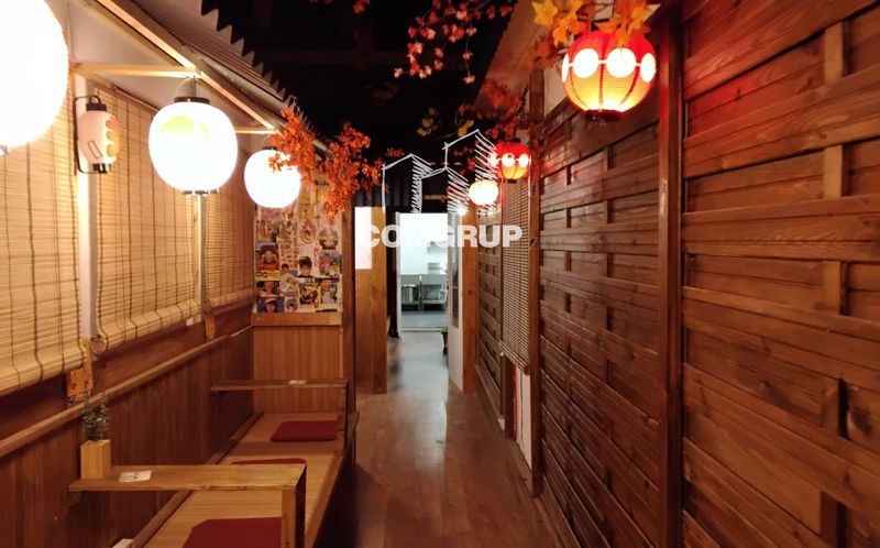 Local Comercial en traspaso Barcelona. Ref: 1258. Comgrup