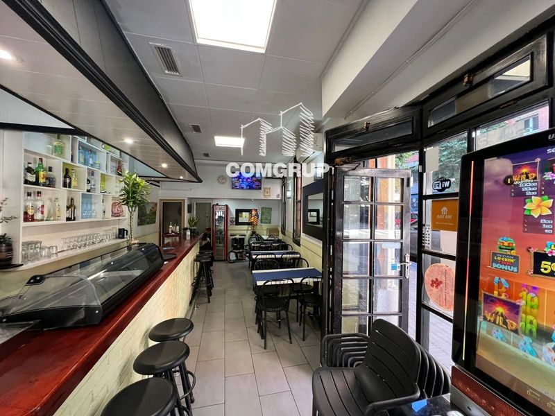 Local Comercial en traspaso Barcelona. Ref: 1271. Comgrup