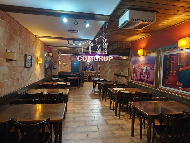 Local Comercial en traspaso Sant Adrià de Besòs, Barcelona. Ref: 1312. Comgrup