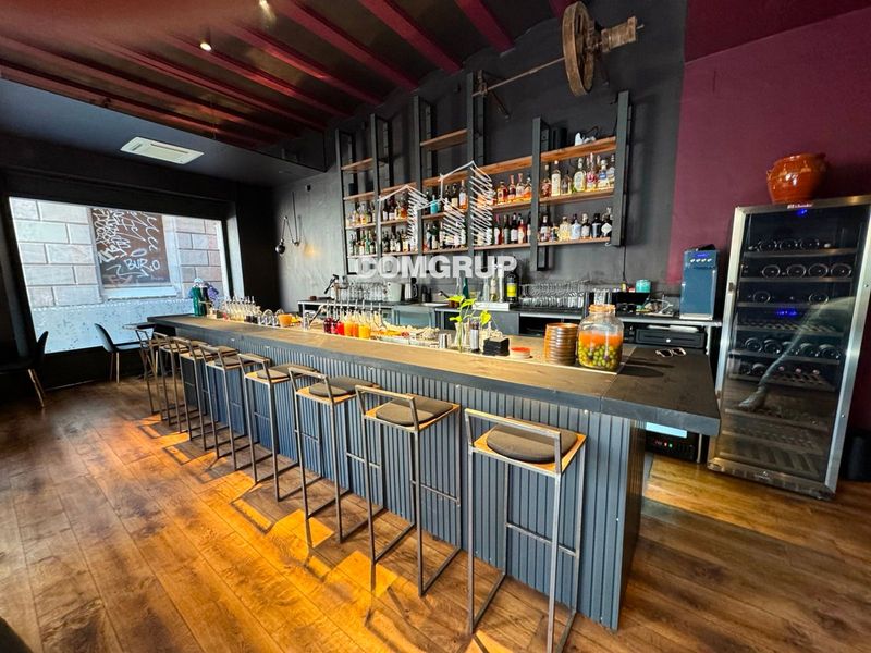 Local Comercial en traspaso Barcelona. Ref: 1383. Comgrup