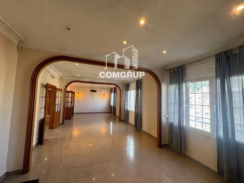 Piso en alquiler Barcelona. Ref: 1425. Comgrup