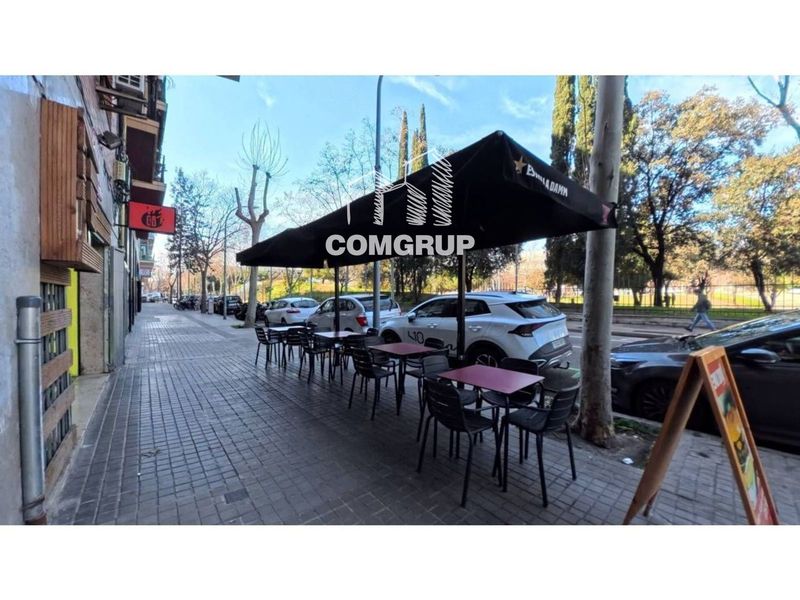 Local Comercial en traspàs Barcelona. Ref: 1450. Comgrup