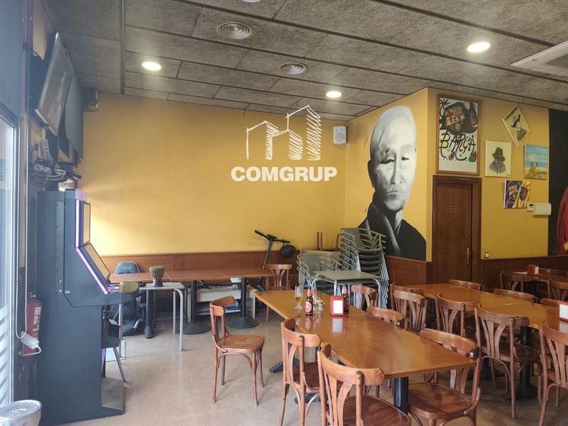 Local Comercial en traspaso Badalona, Barcelona. Ref: 1477. Comgrup