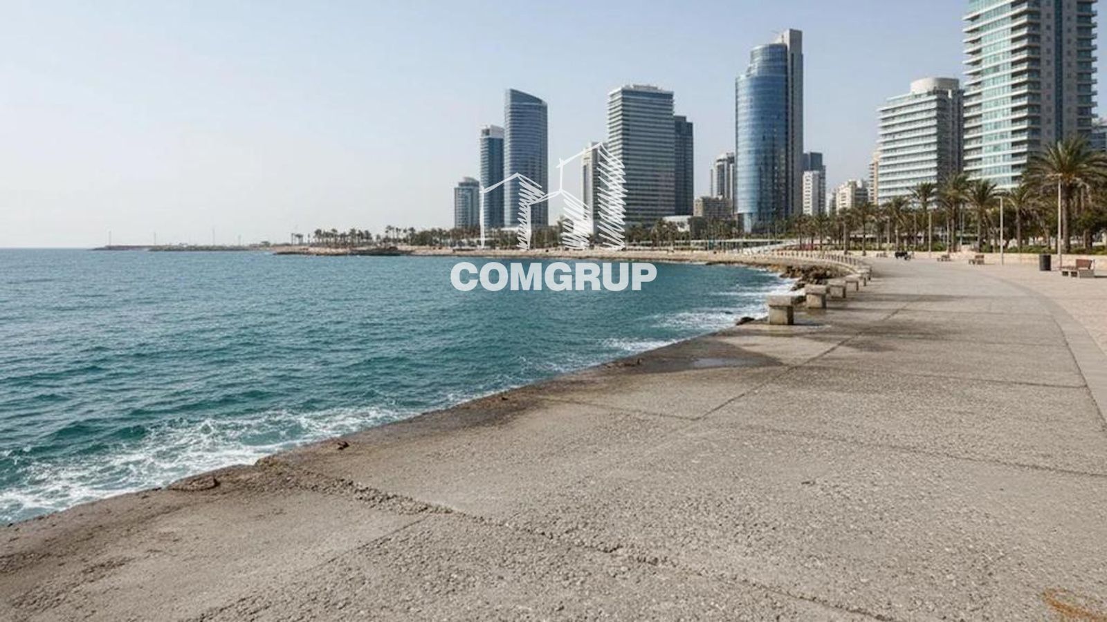 Traspaso de Restaurante en Port Fòrum. Superficie de 220 m² + Gran Terraza de 150 m². - Foto 1