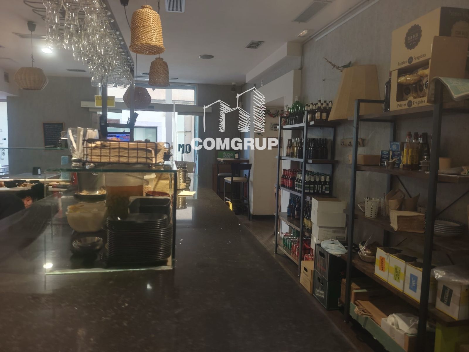detalles - TRASPASO DE RESTAURANTE C3 EN PLENO CENTRO DE MATARÓ. 200 m² + TERRAZA (130 COMENSALES EN TOTAL)