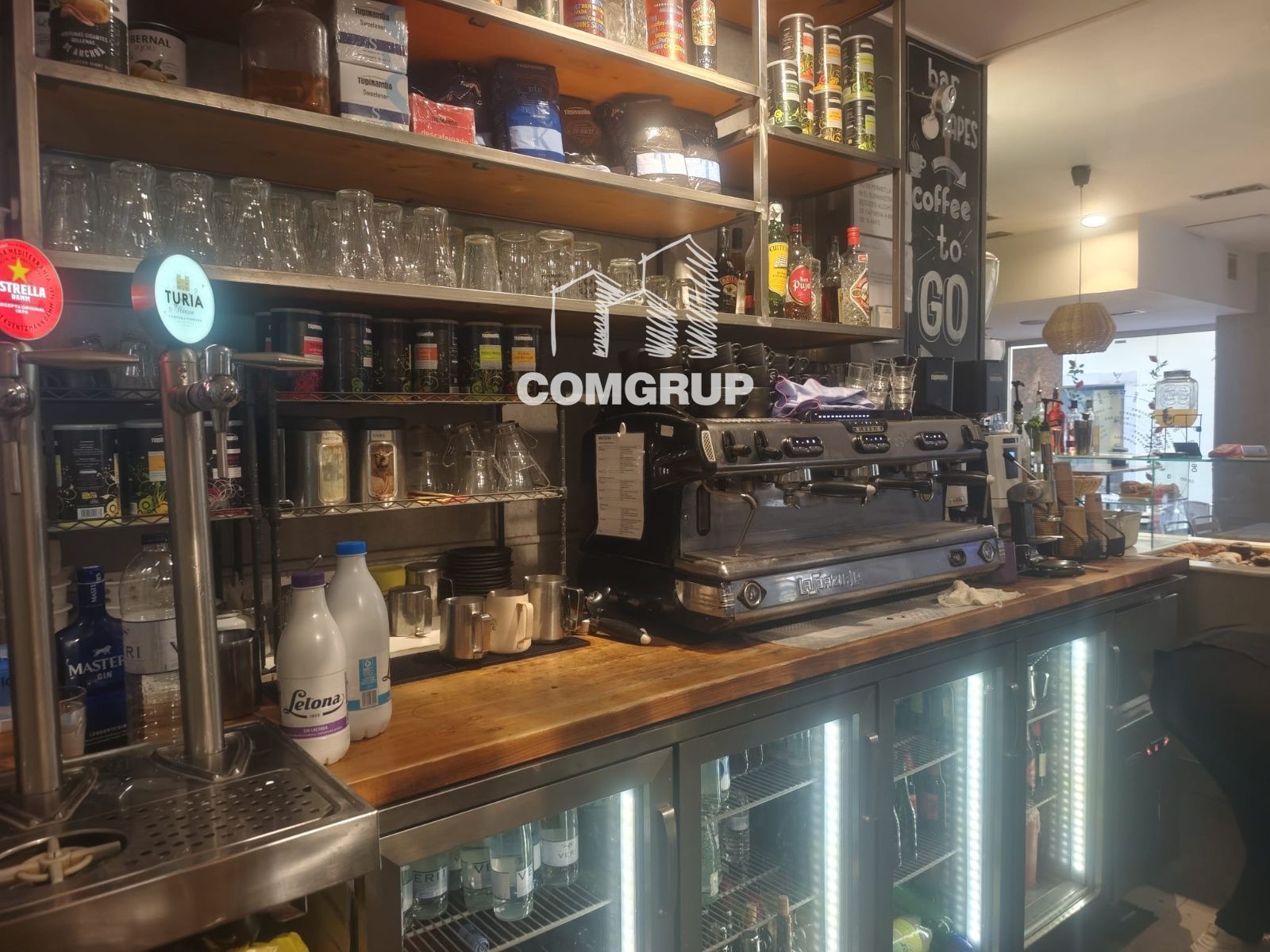 detalles - TRASPASO DE RESTAURANTE C3 EN PLENO CENTRO DE MATARÓ. 200 m² + TERRAZA (130 COMENSALES EN TOTAL)