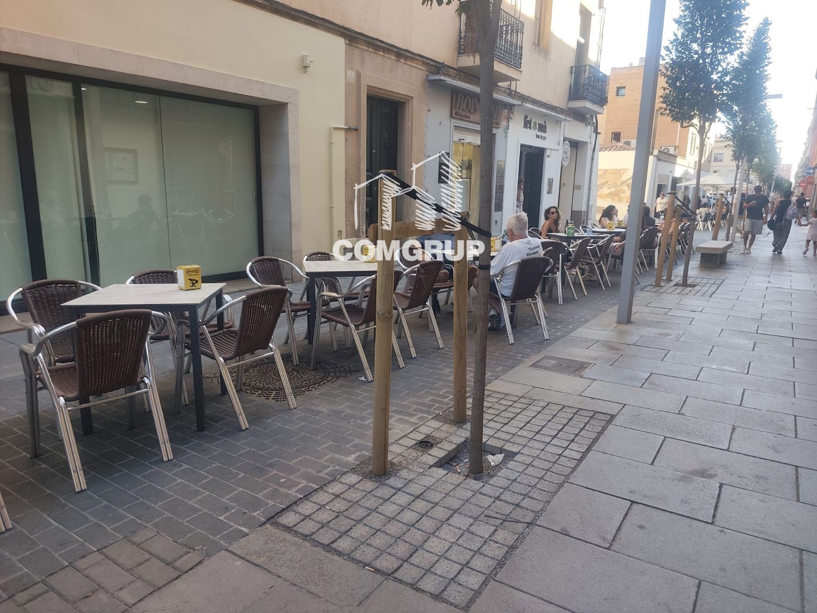 detalles - TRASPASO DE RESTAURANTE C3 EN PLENO CENTRO DE MATARÓ. 200 m² + TERRAZA (130 COMENSALES EN TOTAL)