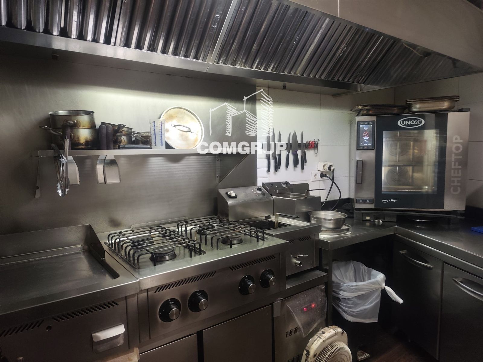 detalles - TRASPASO DE RESTAURANTE C3 EN PLENO CENTRO DE MATARÓ. 200 m² + TERRAZA (130 COMENSALES EN TOTAL)