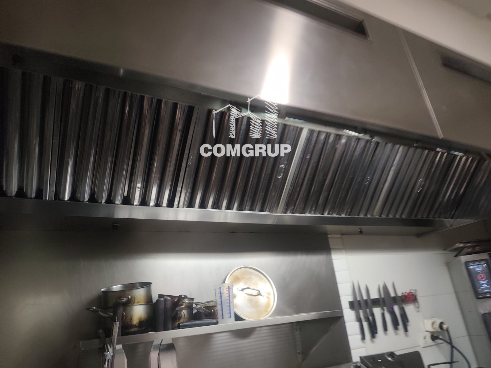 detalles - TRASPASO DE RESTAURANTE C3 EN PLENO CENTRO DE MATARÓ. 200 m² + TERRAZA (130 COMENSALES EN TOTAL)