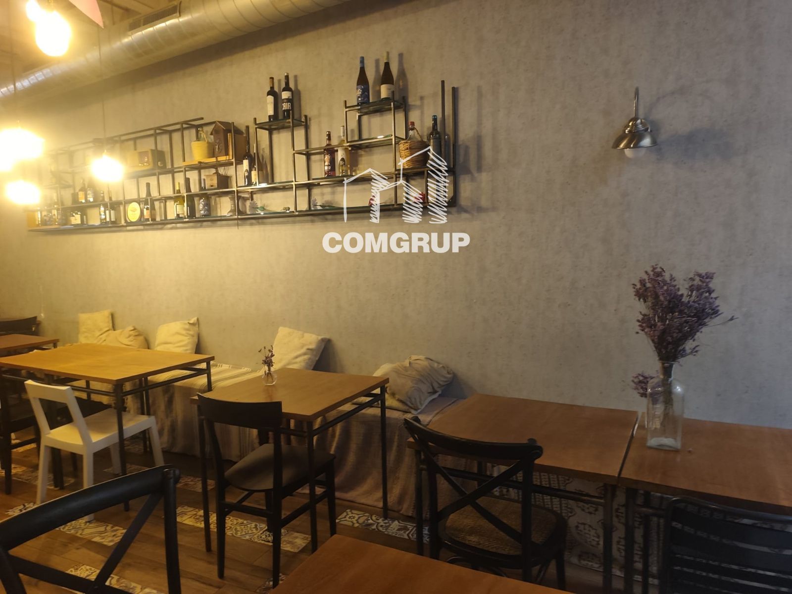 detalles - TRASPASO DE RESTAURANTE C3 EN PLENO CENTRO DE MATARÓ. 200 m² + TERRAZA (130 COMENSALES EN TOTAL)