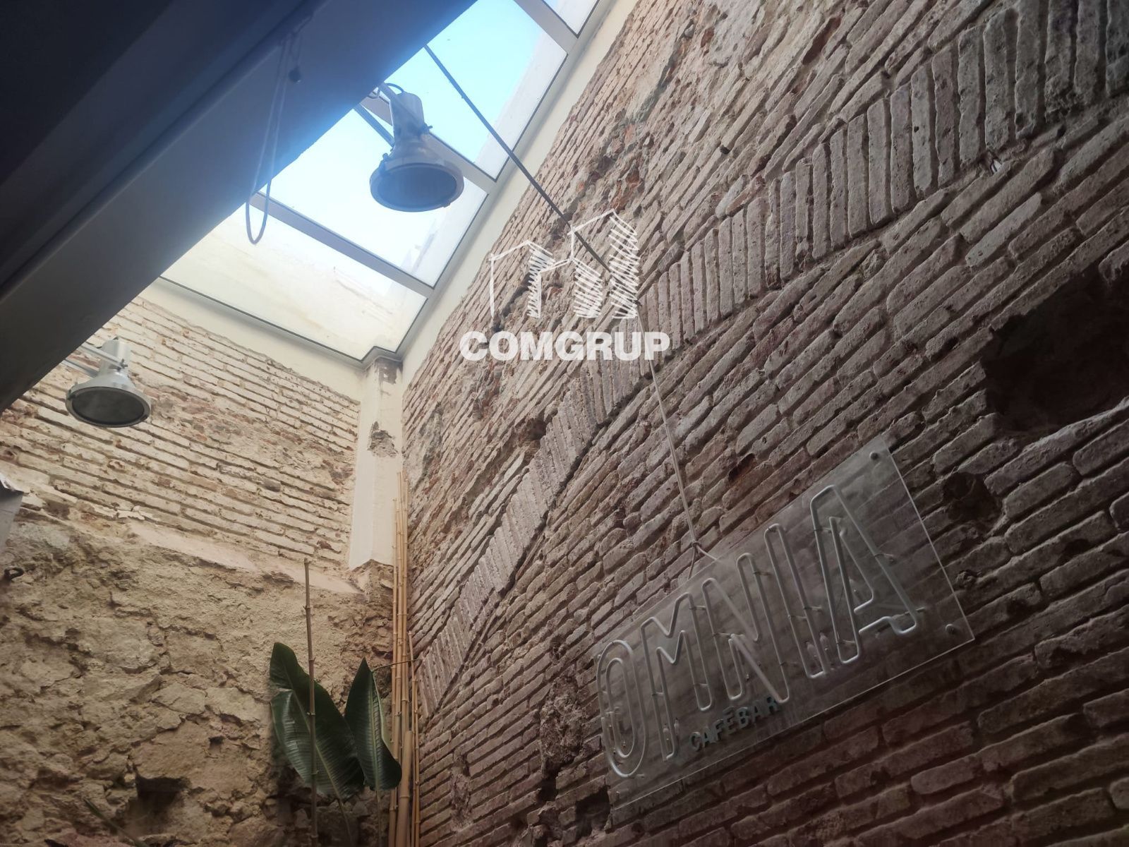 detalles - TRASPASO DE RESTAURANTE C3 EN PLENO CENTRO DE MATARÓ. 200 m² + TERRAZA (130 COMENSALES EN TOTAL)