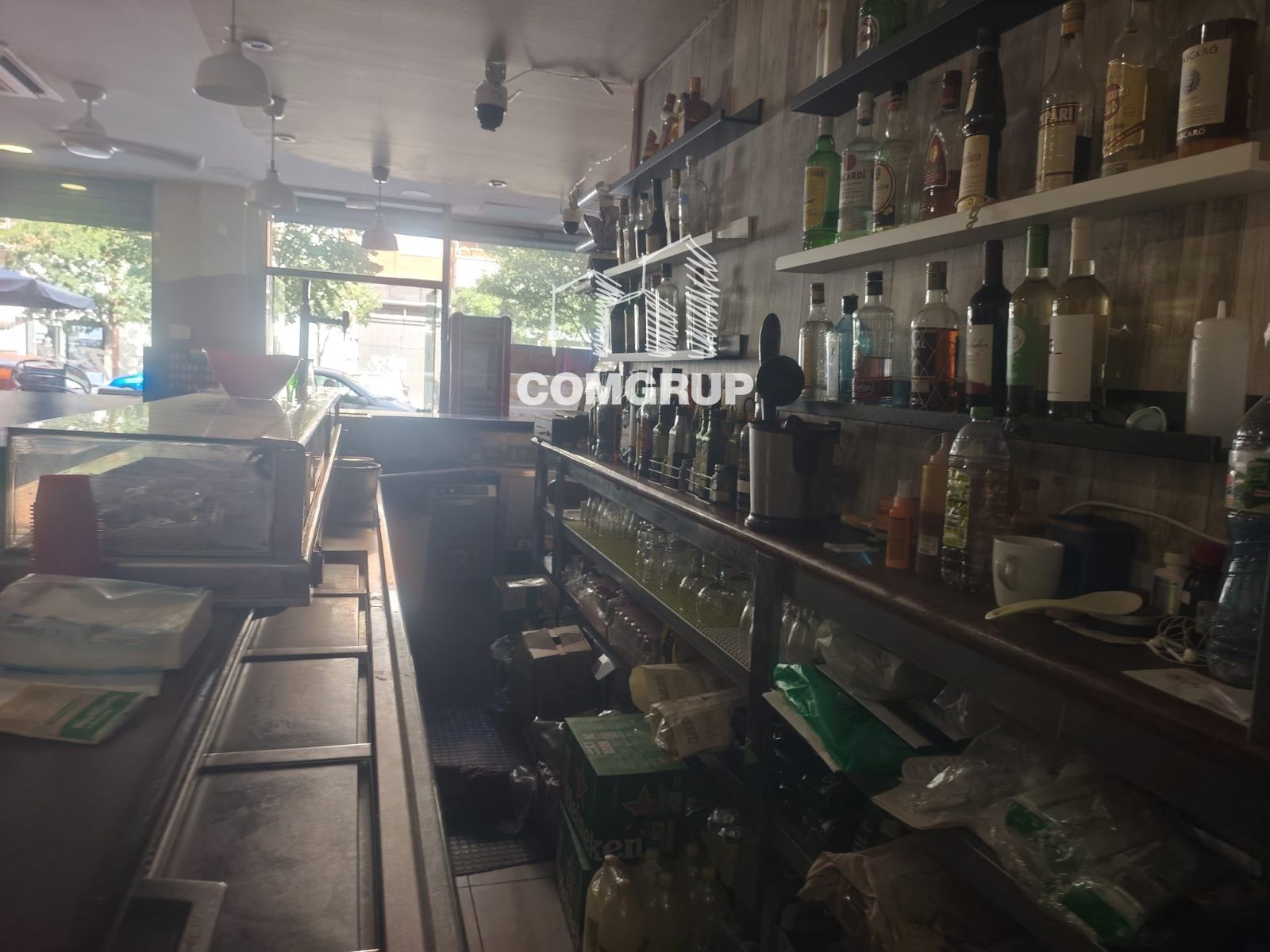 detalles - TRASPASO DE NEGOCIO – GRANOLLERS | LOCAL CON TERRAZA Y GRAN VISIBILIDAD