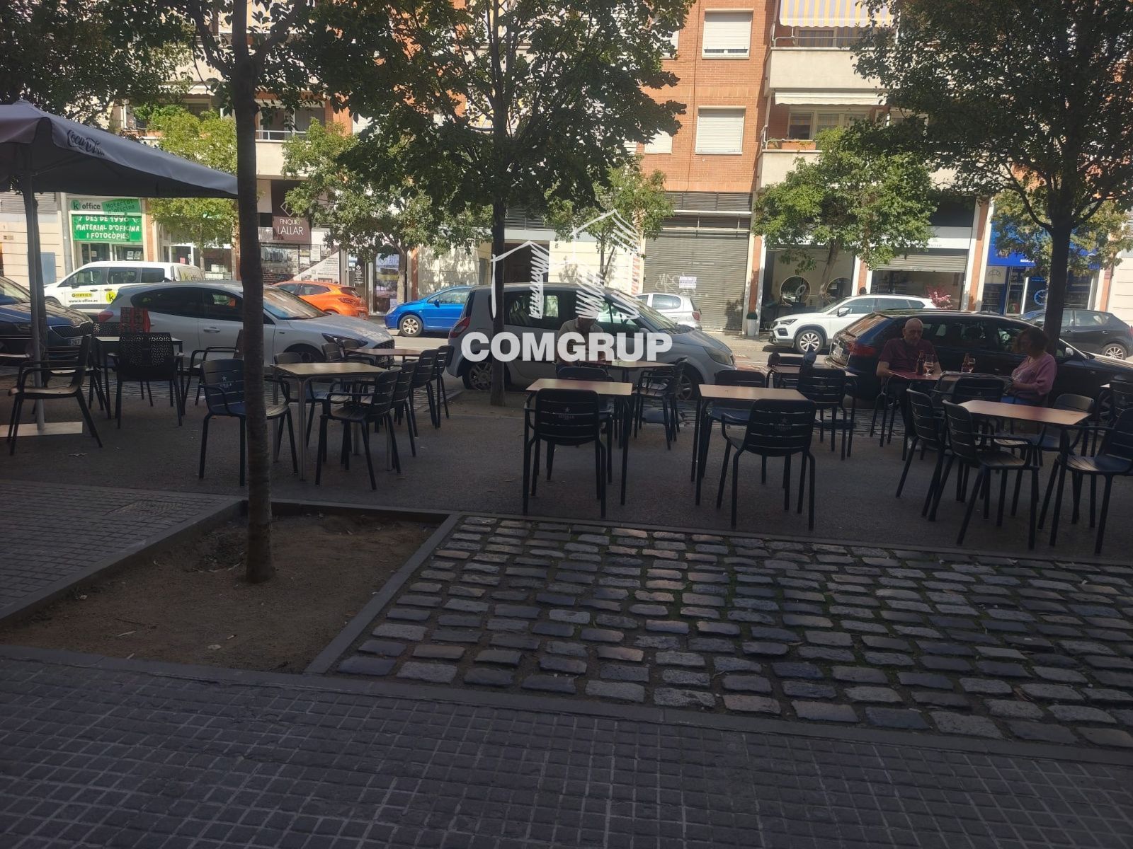terraza - TRASPASO DE NEGOCIO – GRANOLLERS | LOCAL CON TERRAZA Y GRAN VISIBILIDAD