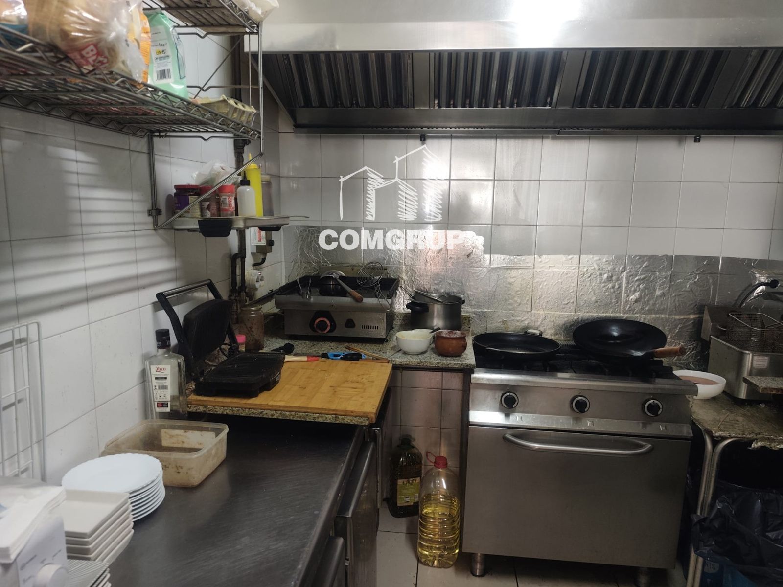 cocina - TRASPASO DE NEGOCIO – GRANOLLERS | LOCAL CON TERRAZA Y GRAN VISIBILIDAD